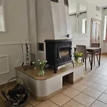 Zajazd Zamkowy Krag Alojamento de Acomodação e Pequeno-almoço Krąg