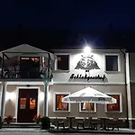Zajazd Zamkowy Krag Bed & Breakfast Krąg