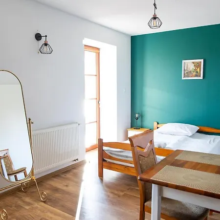 Zamkowy 4* Krąg