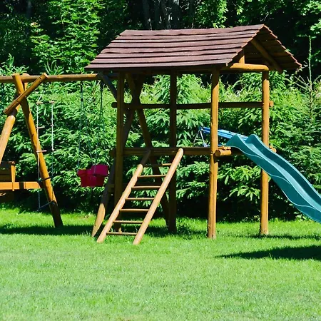 Bed & Breakfast Zamkowy 4*
