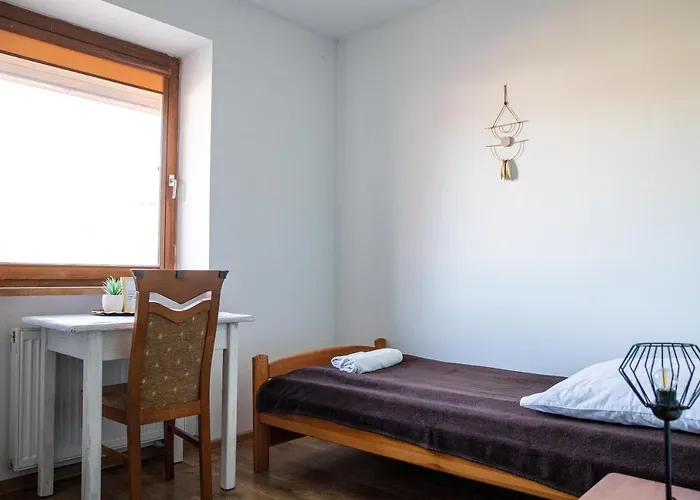 Alojamento de Acomodação e Pequeno-almoço Zamkowy - Schlossgasthof Krąg