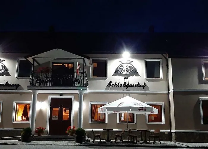 Zamkowy - Schlossgasthof Alojamento de Acomodação e Pequeno-almoço Krąg